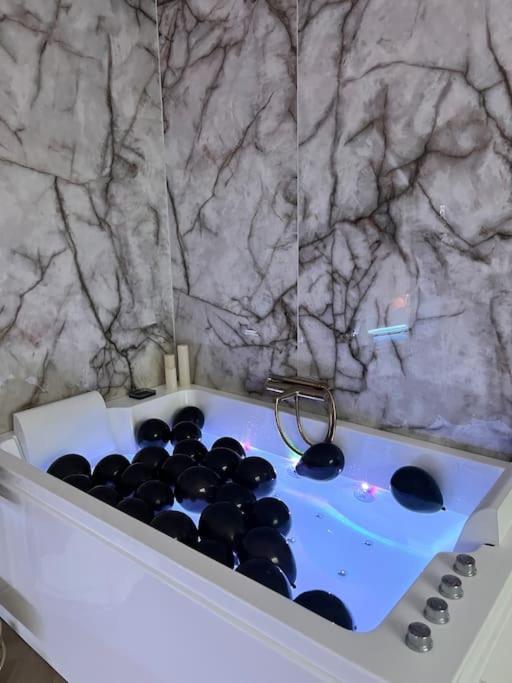 Les Chambres D Excellence Spa 塞特港 外观 照片